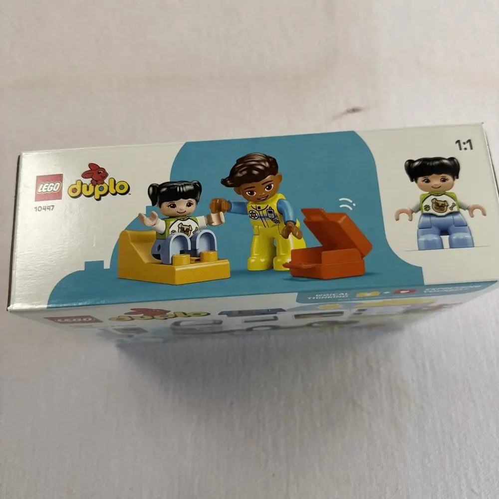 LEGO DUPLO Town Ambulance & Driver Building Blocks Toddlers 10447 Sealed
